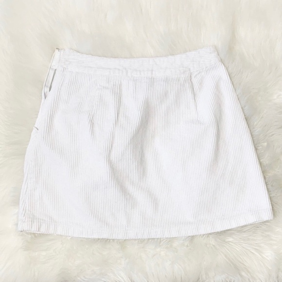 Forever 21 High Waisted White Corduroy Mini Skirt - Picture 2 of 4